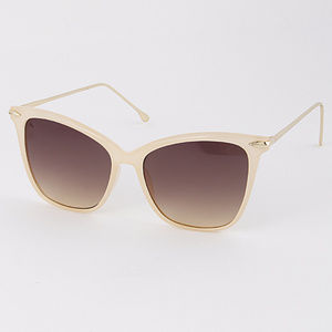 Metal frame cat eye sunglasses. 12 pcs assorted